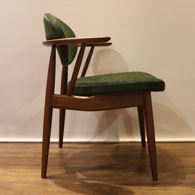 ボススタイルダイニングチェア | 取り扱い商品 | 無垢材の制作・販売