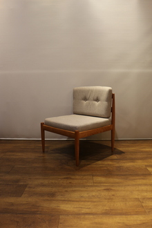 Universe sofa armless