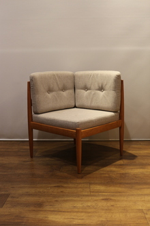 Universe sofa single arm